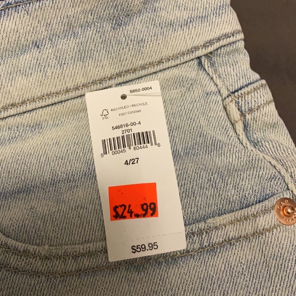 Gap Jean shorts - Picture 3 of 4